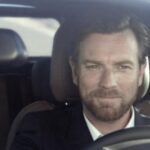Ewan McGregor alla guida di una Citroen DS5
