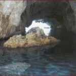 Isola di Dino, Grotta del Leone