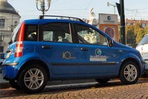 Mobilità: crescono car sharing e noleggio a lungo termine