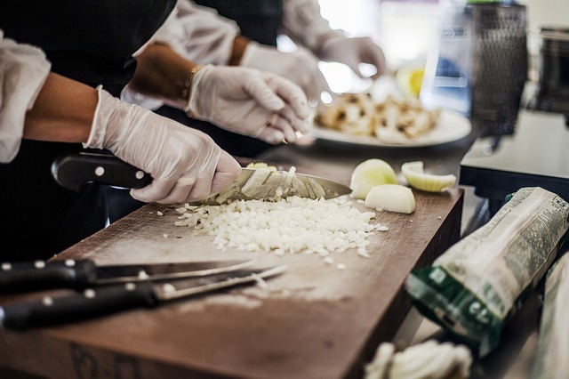 Spreco alimentare. Richiesta Fipe: Italia in prima linea come la Francia